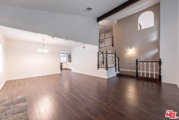 27821 Via Amistosa, Agoura Hills, California 91301