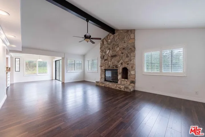 27821 Via Amistosa, Agoura Hills, California 91301