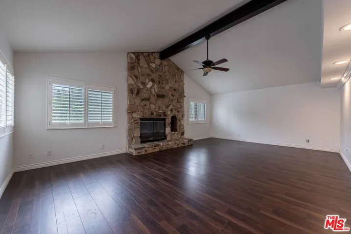 27821 Via Amistosa, Agoura Hills, California 91301