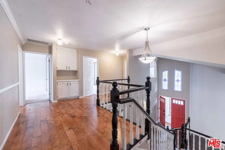 27821 Via Amistosa, Agoura Hills, California 91301