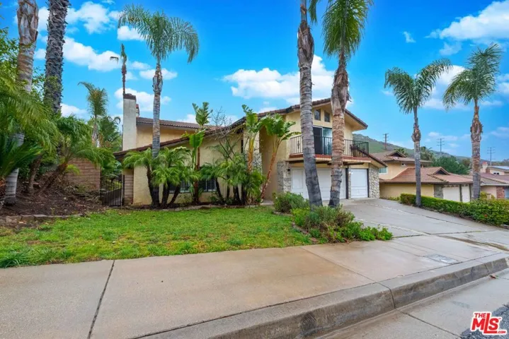 27821 Via Amistosa, Agoura Hills, California 91301