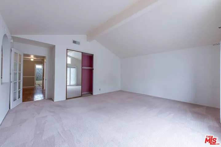 27821 Via Amistosa, Agoura Hills, California 91301