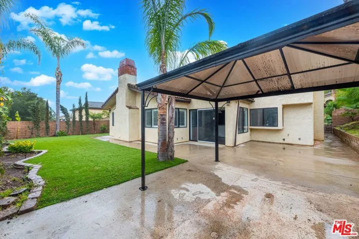 27821 Via Amistosa, Agoura Hills, California 91301
