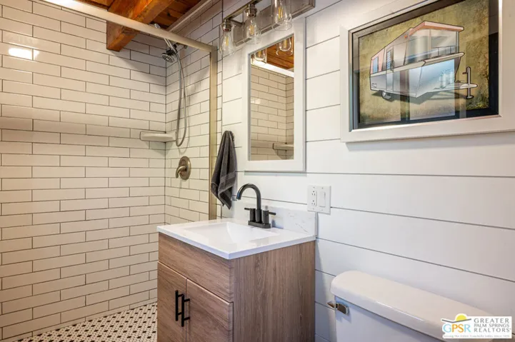 634 W Rainbow Boulevard, Big Bear City, California 92314