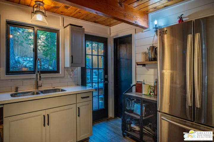 634 W Rainbow Boulevard, Big Bear City, California 92314