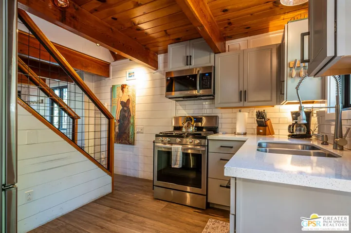 634 W Rainbow Boulevard, Big Bear City, California 92314