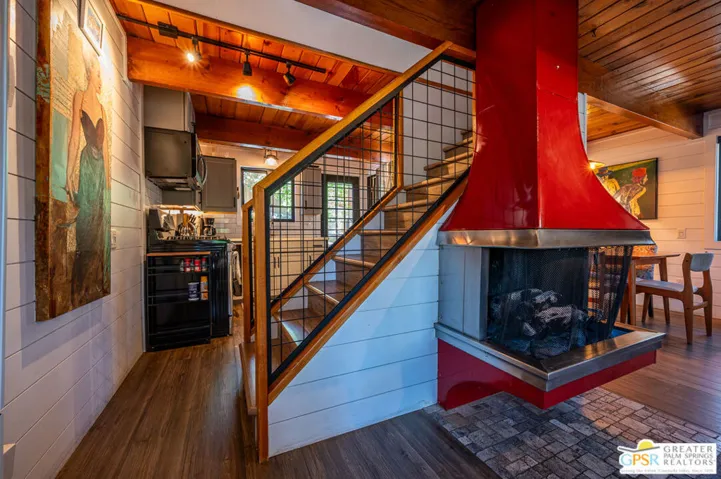 634 W Rainbow Boulevard, Big Bear City, California 92314