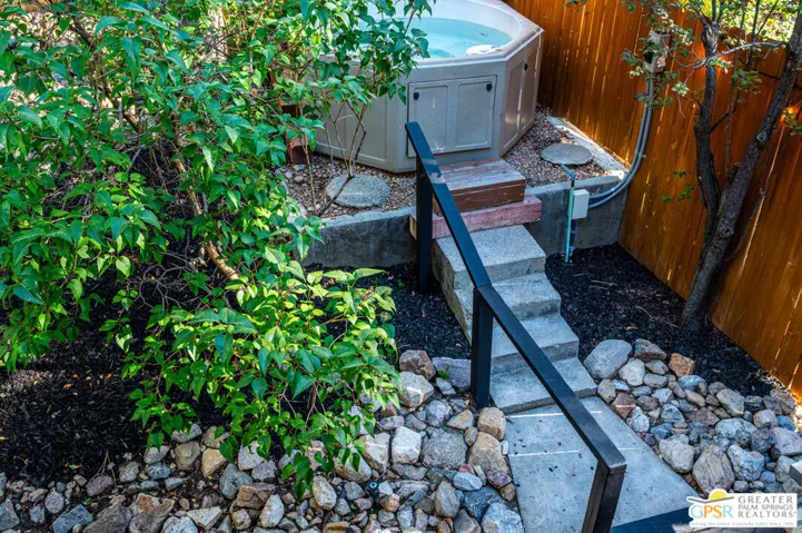 634 W Rainbow Boulevard, Big Bear City, California 92314