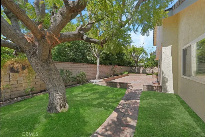 14 Yorktown, Irvine, California 92620