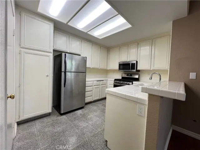 Pictures are from before current tenant moved in.