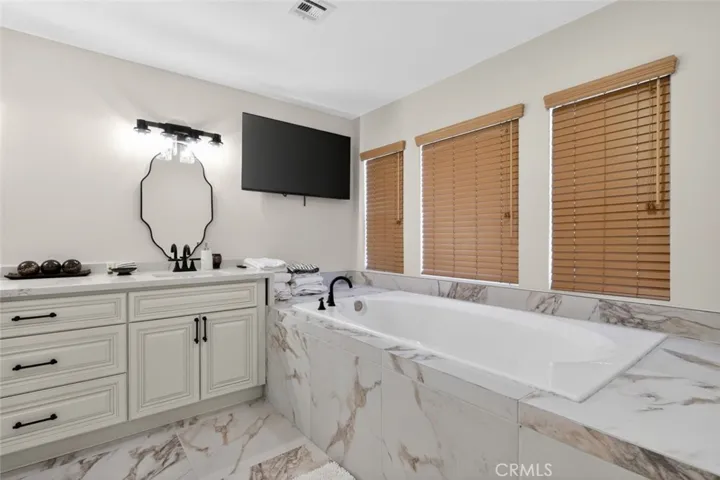 1401 Zion Way, Pine Mountain Club, California 93222