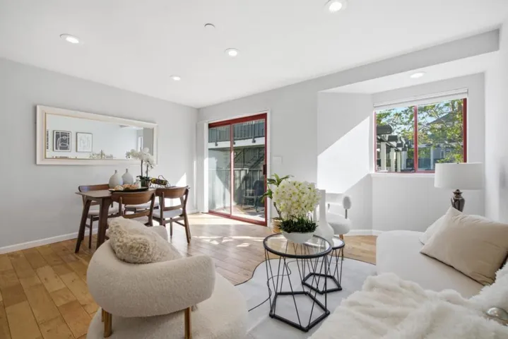 4151 El Camino Way Unit I, Palo Alto, California 94306