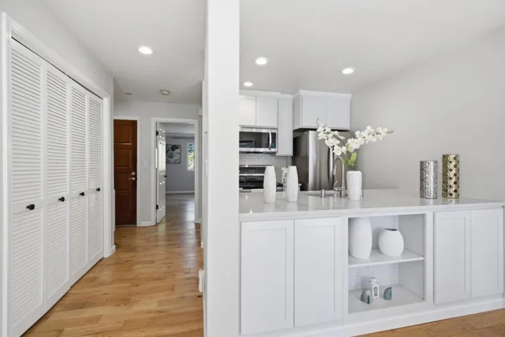 4151 El Camino Way Unit I, Palo Alto, California 94306
