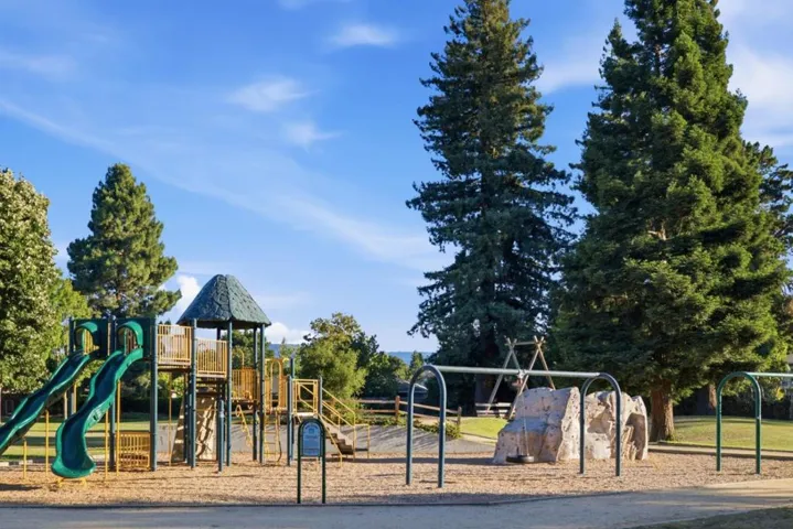 4151 El Camino Way Unit I, Palo Alto, California 94306
