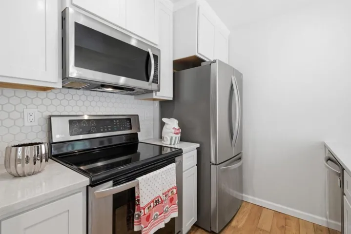 4151 El Camino Way Unit I, Palo Alto, California 94306