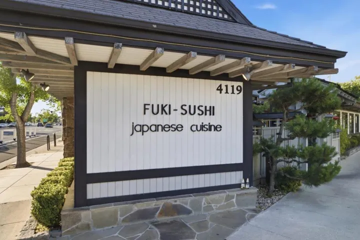 4151 El Camino Way Unit I, Palo Alto, California 94306