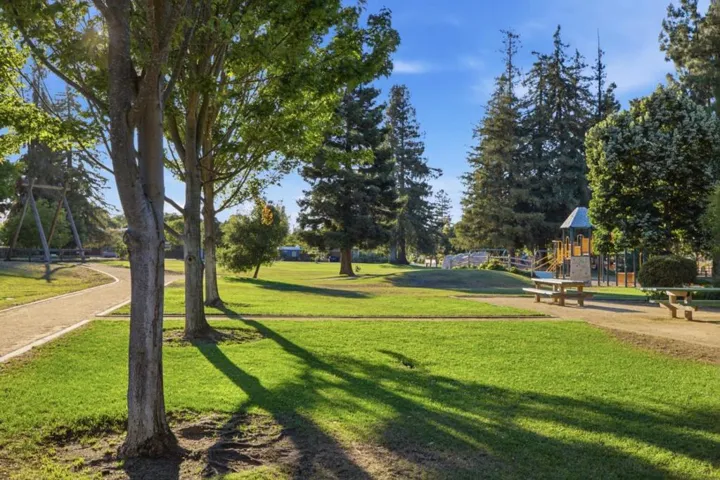 4151 El Camino Way Unit I, Palo Alto, California 94306