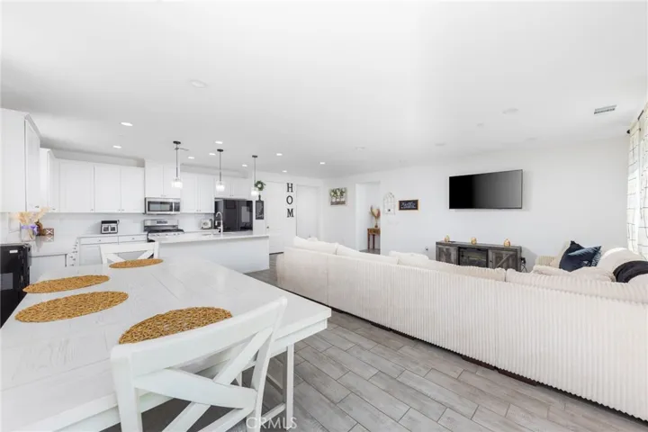 2735 Moonshimmer, Hemet, California 92543