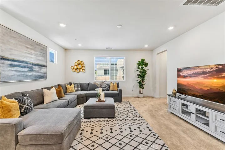 3691 S South Nexa Paseo, Ontario, California 91761