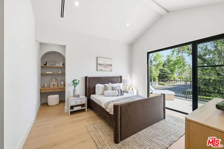 16643 Addison Street, Encino, California 91436