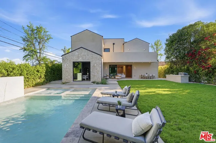 16643 Addison Street, Encino, California 91436