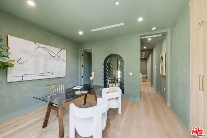 16643 Addison Street, Encino, California 91436