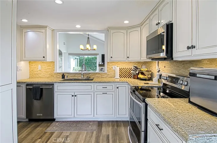 2541 N River Trail, Orange, California 92865