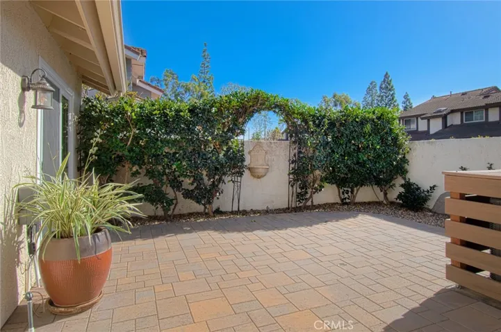 2541 N River Trail, Orange, California 92865