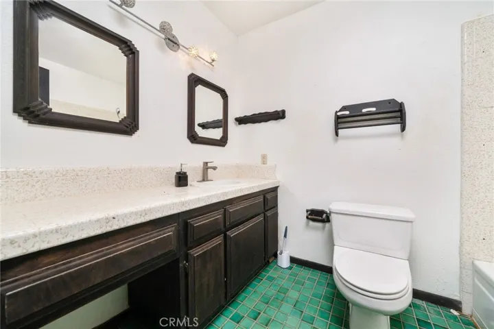14580 Keota Road, Apple Valley, California 92307
