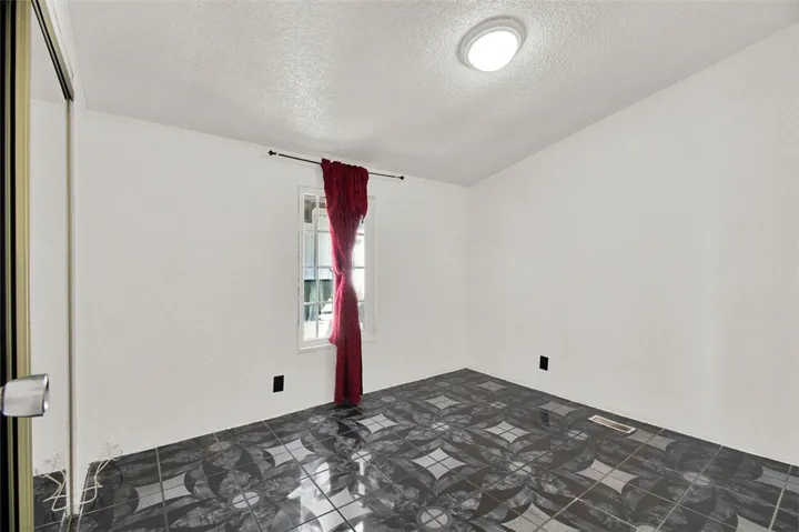 850 Mission A4, Ontario, California 91762
