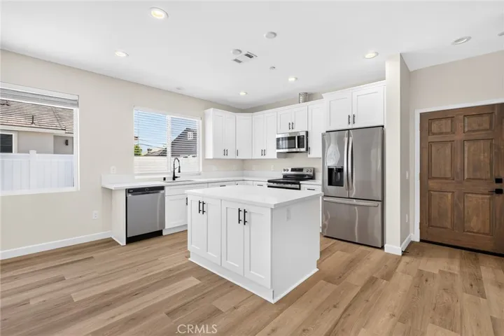 593 E 12th St 1, Beaumont, California 92223