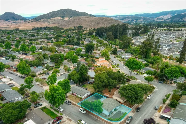 1236 Cayucos Drive, San Luis Obispo, California 93405