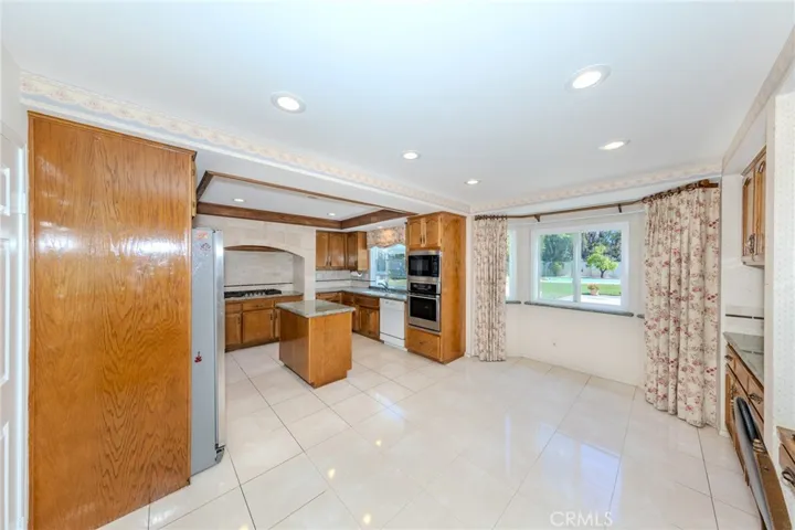 5150 Via Carretas, Yorba Linda, California 92886