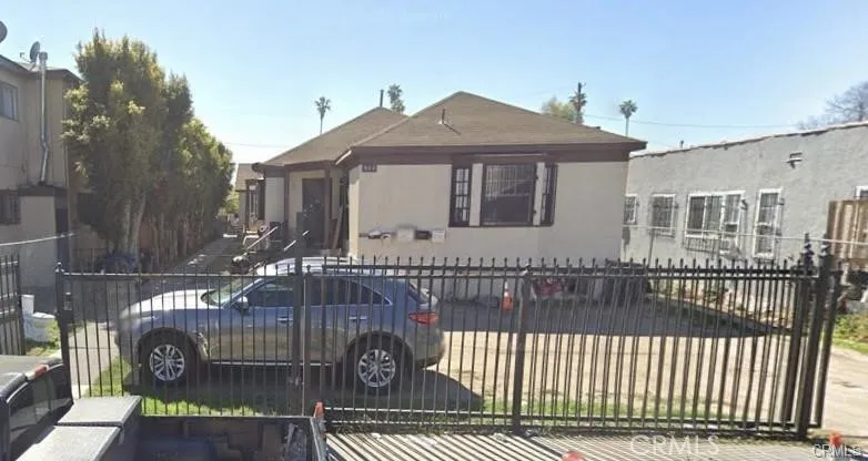 902 W 84th Street, Los Angeles, California 90044