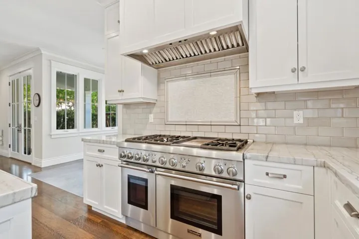 240 University Drive, Menlo Park, California 94025