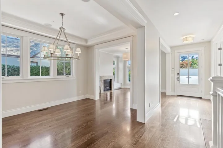 240 University Drive, Menlo Park, California 94025