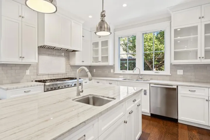 240 University Drive, Menlo Park, California 94025