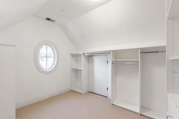 240 University Drive, Menlo Park, California 94025