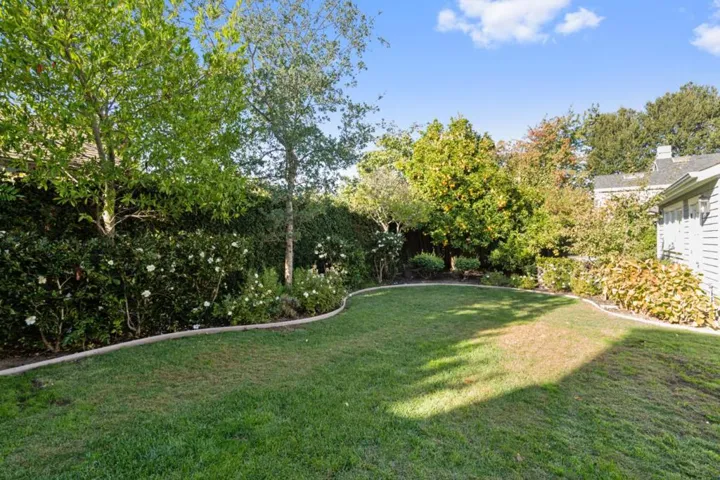 240 University Drive, Menlo Park, California 94025