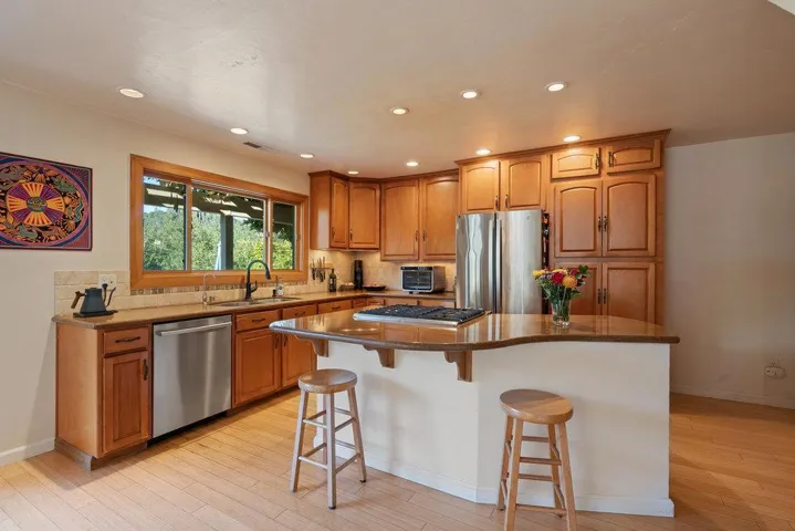 4760 Soquel Creek Road, Soquel, California 95073