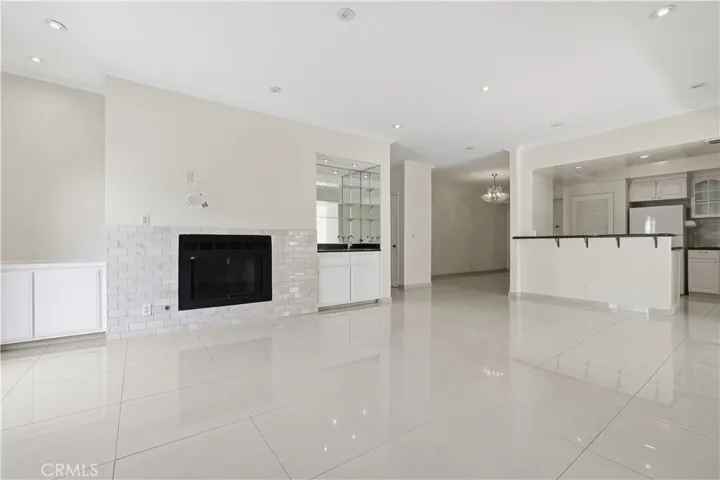1338 Amherst 102, Los Angeles, California 90025