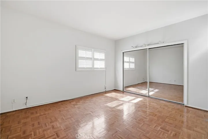 1338 Amherst 102, Los Angeles, California 90025