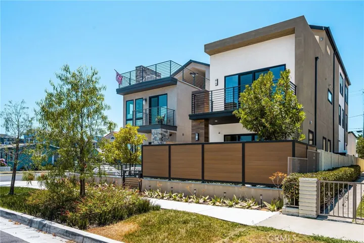 603 Delaware Street, Huntington Beach, California 92648