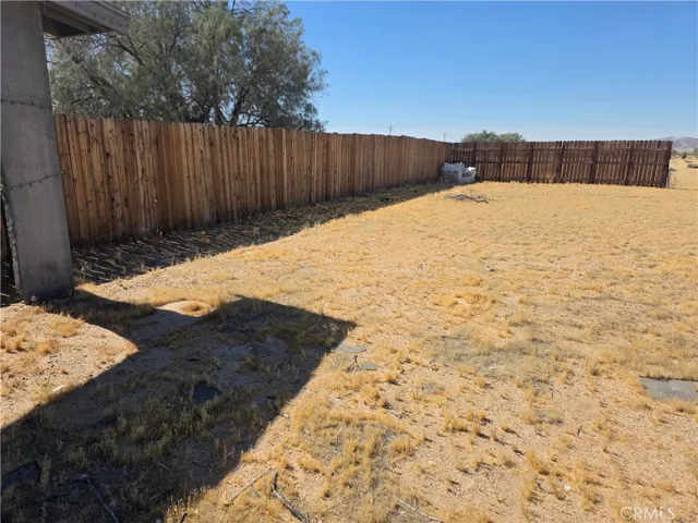 39070 Yucca, Newberry Springs, California 92398