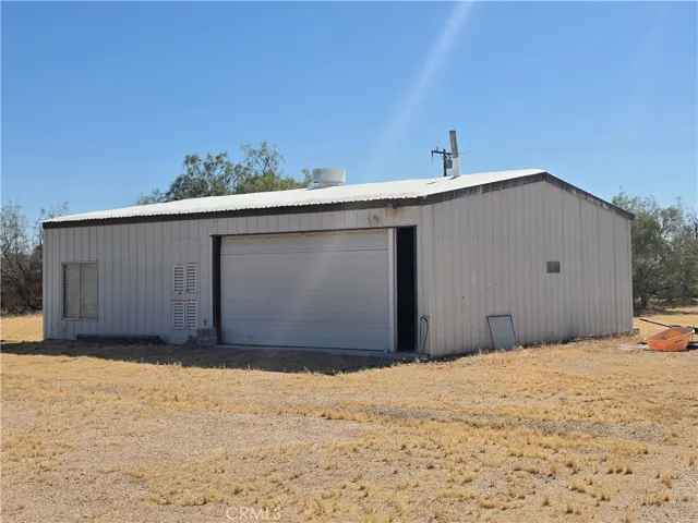 39070 Yucca, Newberry Springs, California 92398