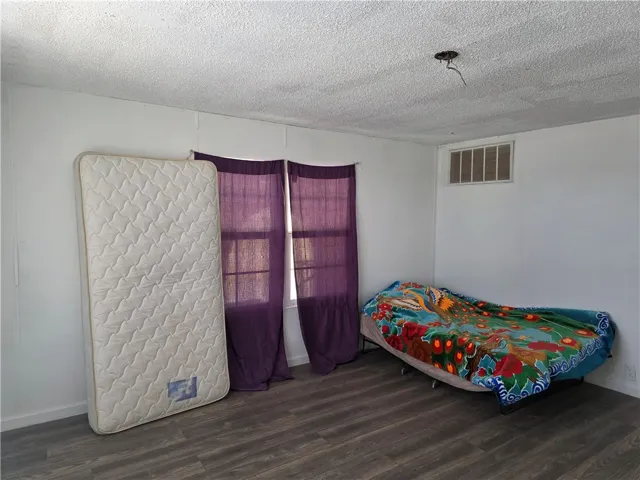 39070 Yucca, Newberry Springs, California 92398