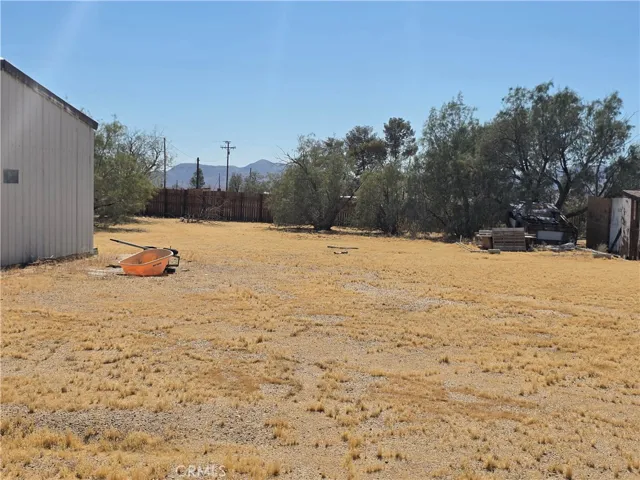 39070 Yucca, Newberry Springs, California 92398