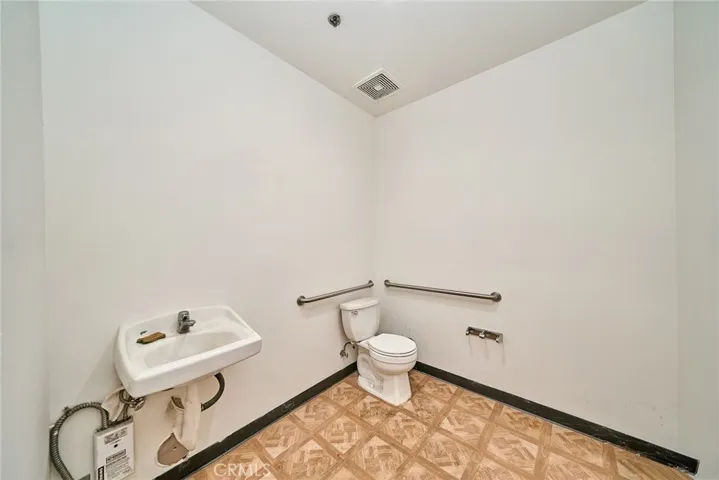 1773 W San Bernardino, West Covina, California 91790