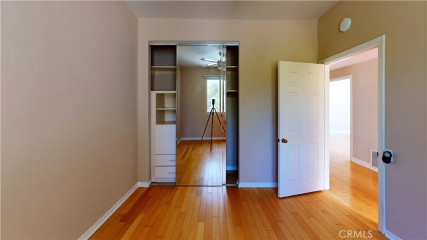 4936 Llano, Woodland Hills, California 91364
