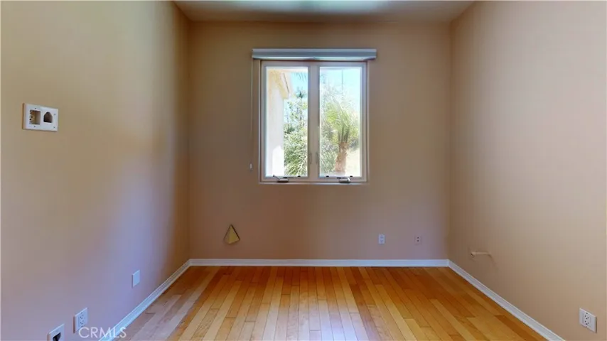 4936 Llano, Woodland Hills, California 91364
